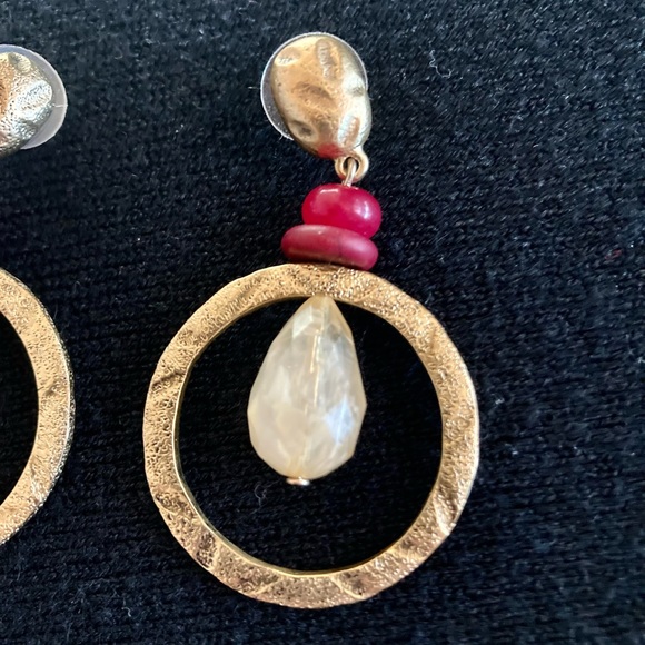 Beautiful crystal and gold hoop earrings. Excellent condition. Worn one time. - Picture 2 of 5